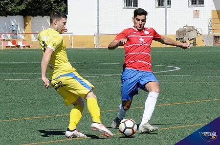 El Cúllar Vega cerró la temporada con derrota (JOSÉ M. BALDOMERO)
