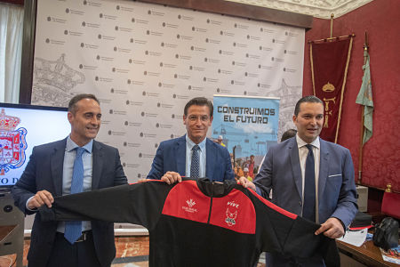 El Coviran Granada ha presentado su campaña de abonados (PHOTOGRAPHERS SPORTS)