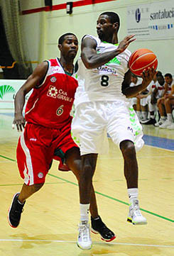 Hunter en el duelo ante Unicaja (ACBMEDIA)