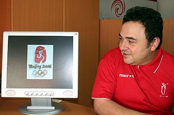 Manolo Martín se plantea no aceptar la beca y renunciar a un centro de tecnificación