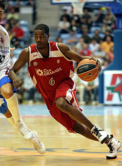 Hunter en el choque ante Xacobeo (ACBMEDIA)