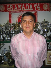 Vico continuará en el Granada 74 Vico continuará en el Granada 74