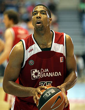 Richard Hendrix en la línea de tiro libre (ACBMEDIA)