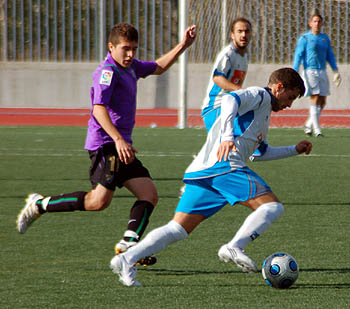 El lojeño Gato en una acción ante el Atlético Malagueño (GRJ)