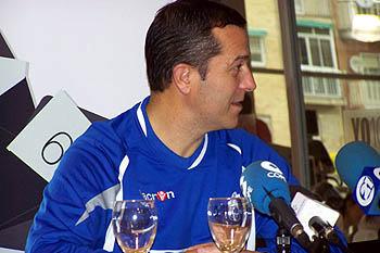 Tomé durante su comparecencia ante la prensa en el Centro YO10 