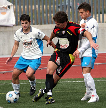 El equipo lojeño vuelve a ganar un partido en el `Medina Lauxa`