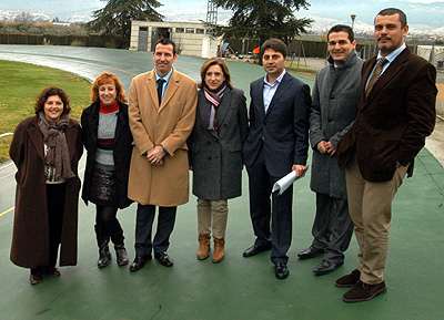 Diputados en las instalaciones de la Ciudad Deportiva de la Diputación