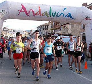 Momento de la salida de la prueba senior en Alcudia