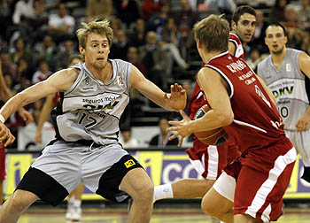 Teemu Rannikko en una acción del encuentro de ida (ACBMEDIA)