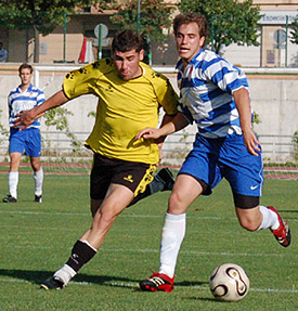 El filial rojiblanco remontó en Níjar (BALDOMERO) El filial rojiblanco remontó en Níjar (BALDOMERO)