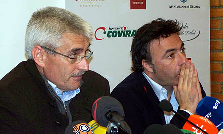 Fabri, nuevo entrenador, junto a Quique Pina durante su presentación oficial (GRJ)