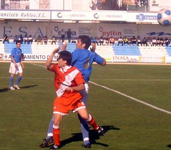 La UD Maracena aplía distancias en la primera plaza (LÁZARO)