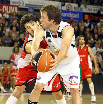 Ingles, que anotó 20 puntos, fue el máximo anotador (ACBMEDIA)