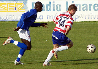 Una imagen del último encuentro entre Linares y Granada CF