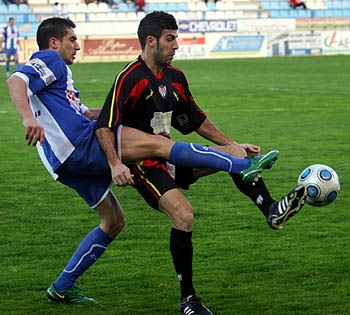 El Motril defenderá el liderato en Baza (JESÚS HURTADO)