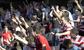 Los aficionados rojiblancos estarán en Lorca (PACO AYALA)