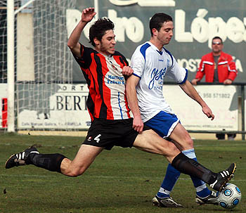 El Arenas necesita puntuar en Carboneras para seguir en Tercera