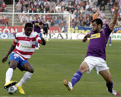 Ighalo, que no pudo marcar, en una acción ante el Real Jaén (PACO AYALA)