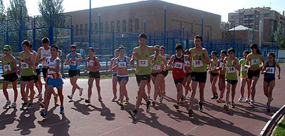 Algunos de los jóvenes deportistas que se dieron cita en Guadix (GRJ)