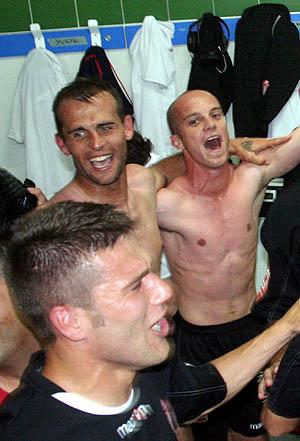 Iván Amaya y Javi Casares celebran el ascenso (LOF)