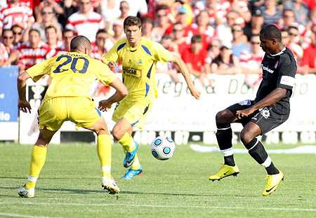 Ighalo tiene permiso del club para estar en Italia, y no jugará contra la Ponferradina (LOF)