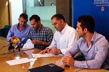 Un momento de la firma del convenio en tierras accitanas (GRJ)
