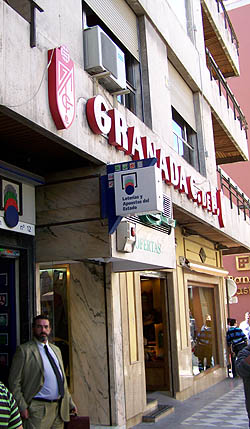 Fachada de la sede del Granada CF (GRJ)