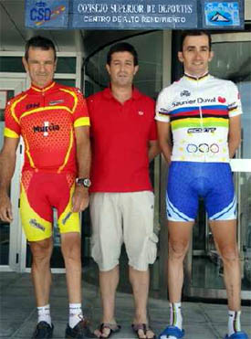 Javier Otxoa y Antonio Martínez en el CAR