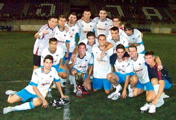 Trifón Poch está contento con la composición de la plantilla