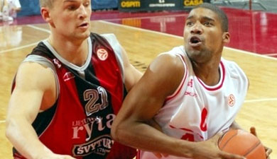 Reece Gaines en su etapa en el Armani Jeans Milano (EUROLEAGUE.NET)