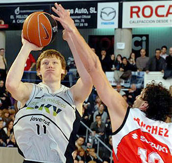 Coby Karl, durante su etapa en el DKV Joventud