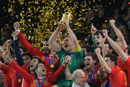 Los aficionados granadinos no podrán ver de cerca el trofeo logrado por la Selección