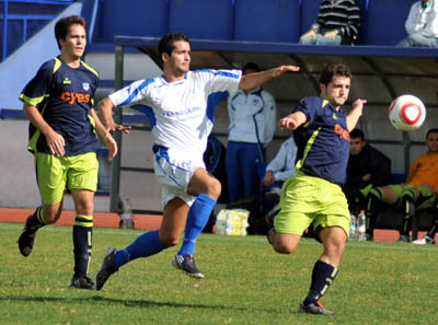 Los lojeños doblegaron a domicilio a la UD Marbella en un buen partido (MARBELLAEXPRESS.ES)