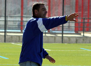 Marcos Rubiño, dando instrucciones (MANU LÓPEZ)