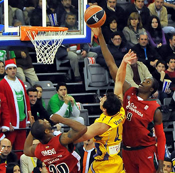 Samb realizó un buen partido ante Valladolid (BALDOMERO)