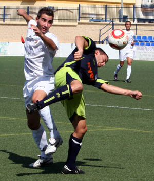 Los lojeños jugarán en El Maulí de Antequera (J. HURTADO)