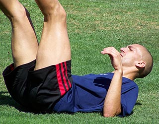 Óscar Martínez se ejercita durante un entrenamiento (GRJ)