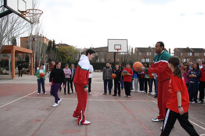Panchi y Paulao compartieron su mañana con los alumnos del IES Francisco Ayala