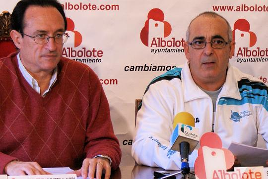 Nicolás Martín junto a José Luis Chinchilla durante la presentación