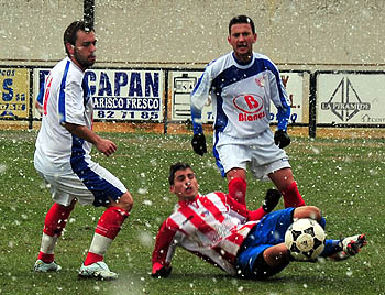 Cúllar Vega-Arenas, el segunda recibe al primero (BALDOMERO)
