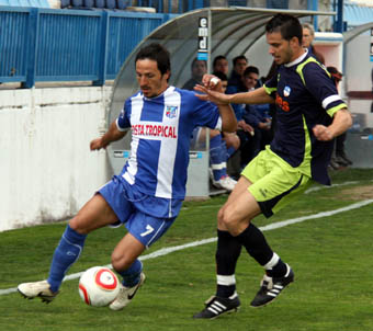 El local Iván Nofuentes con Darío Ruiz (MUCHO DEPORTE)