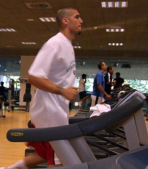 Nacho Martín se ejercita a fondo (CBGRANADA.COM)