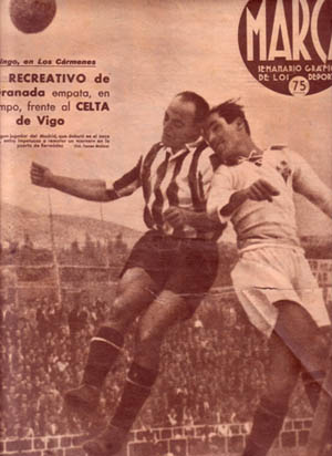 Marín y un defensa del Celta luchan por un balón. Semanario Marca, 30 septiembre 1941