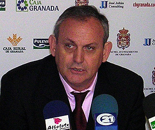 José Julián cierra filas en torno a su equipo (GRJ)
