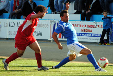 Jesús Sierra, en un partido con la UD Maraccena. (A. RIVERA)