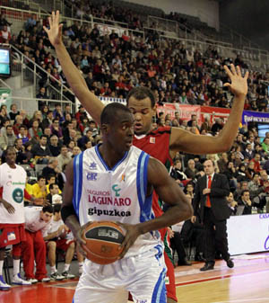 Paulao Prestes en el encuentro de ida (PHOTO ACB)