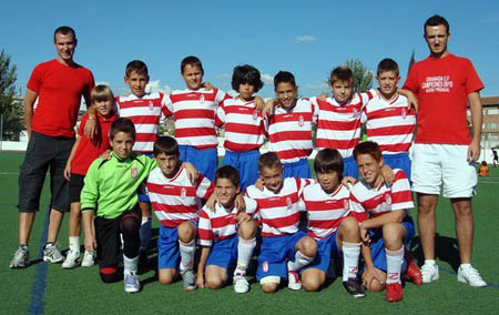 Los alevines del conjunto rojiblanco se proclamaron son campeones de Liga (GRJ)