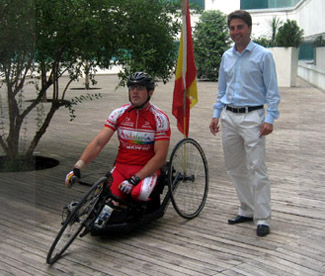 José Rojas en su bicicleta adaptada (ARCHIVO)