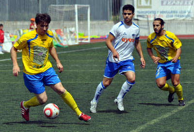 Los lojeños cerraron con una victoria su mejor temporada (P. CASTILLO)