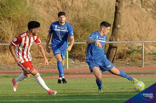 El Maracena ha perdido su primer partido (J. M. BALDOMERO / ARCHIVO)